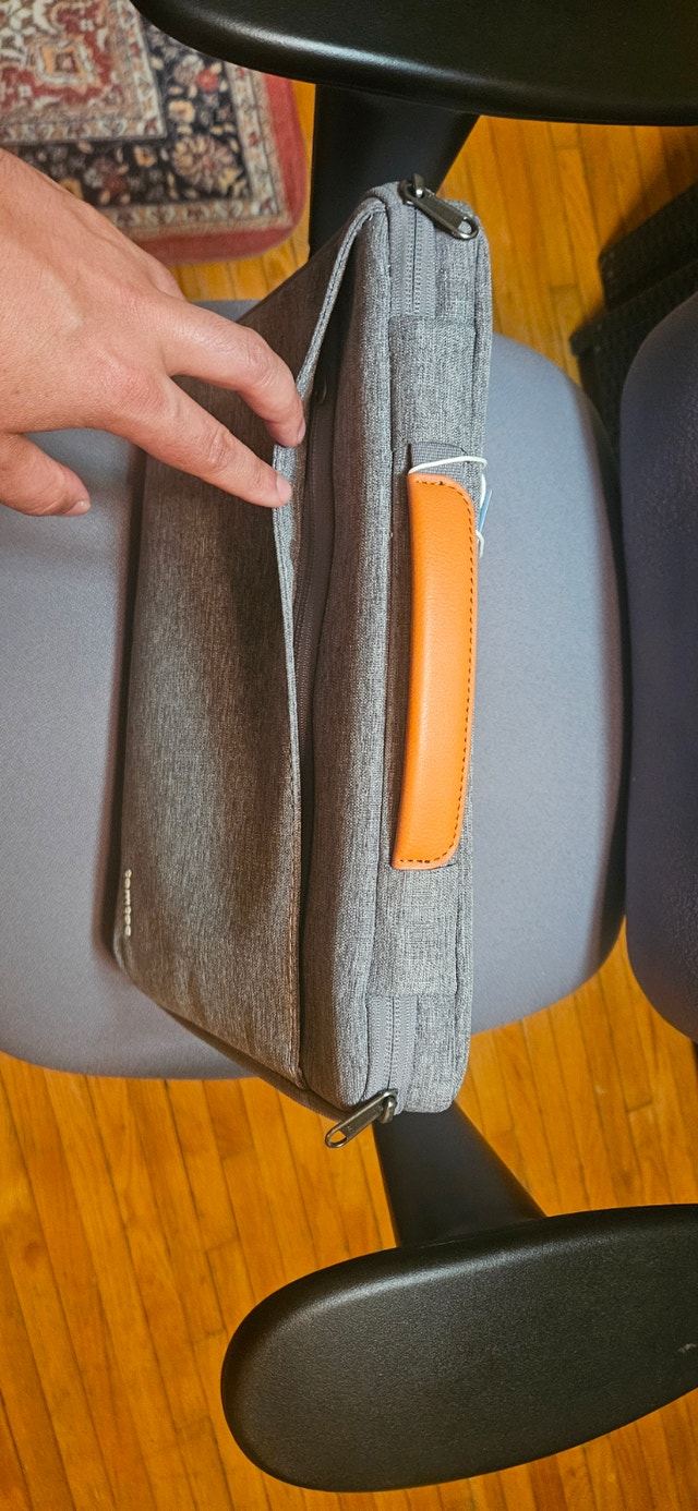 Tomtoc Defender-A22 Laptop Sleeve for 13-13.5 inch Laptops - photo 3