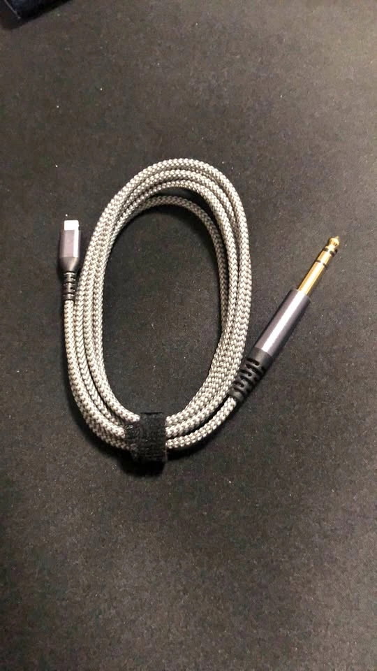 Lightning to 6.35mm (1/4 inch) TRS Audio Stereo Cable