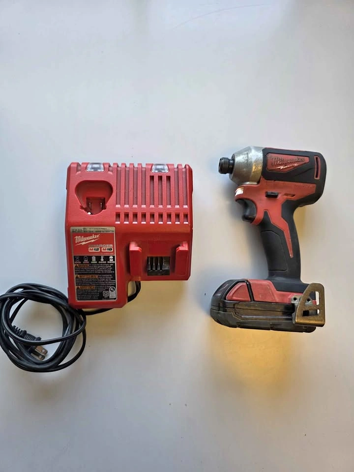 Milwaukee Brushless Impact Driver 2850-20 with battery and charg