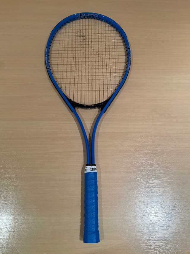 Atomica Tennis Racket Racquet - New Grip