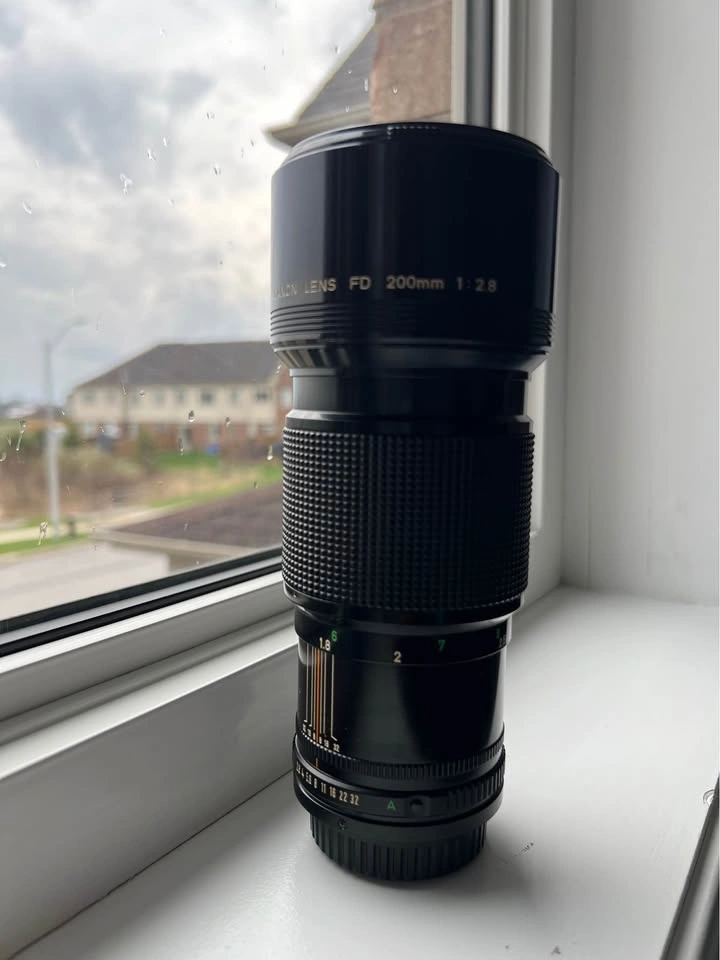 Canon FD 200mm f/2.8 Telephoto Lens – Excellent Condition - photo 3