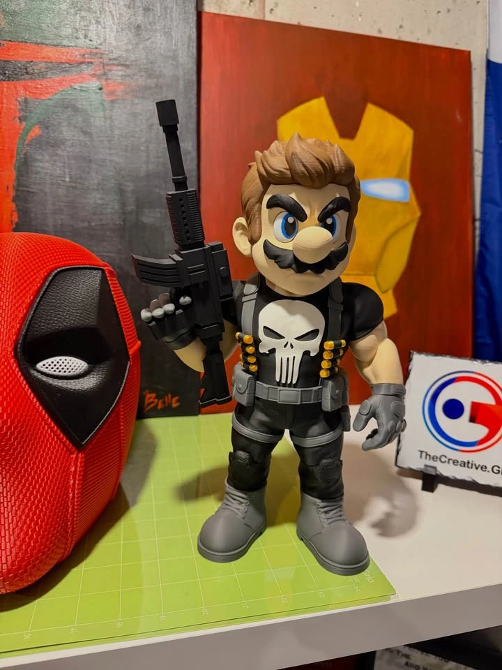Super Mario Punisher figure display decor - photo 2
