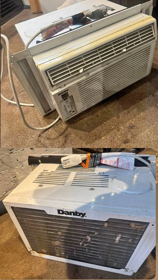 Air Conditioner 8000 BTU Window Unit with Remote