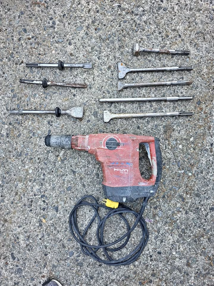 Hilti TE 60 SDS-Max Rotary Hammer & 8 Bits