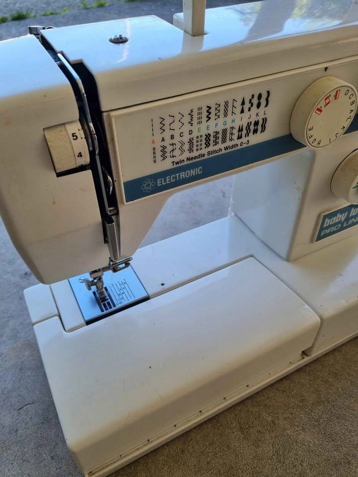 Baby Lock BL 5000 Pro Line Sewing Machine - photo 2