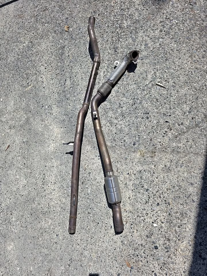 OEM Audi A4/A5 B9 Mid-Pipe Exhaust Section (Part # 8W0253211C)