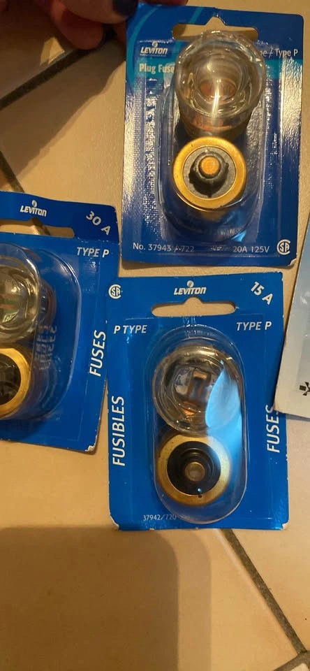 Fuses Type P -ALL FOR $5.00 - photo 2