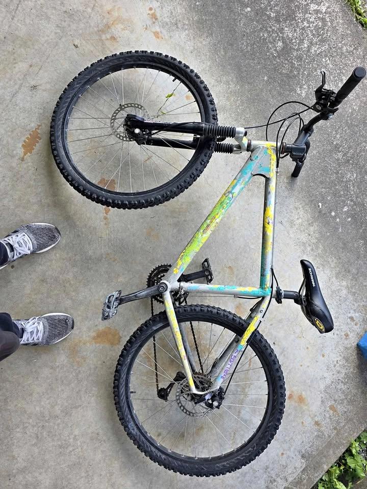 Mountain Bike with Disc Brakes