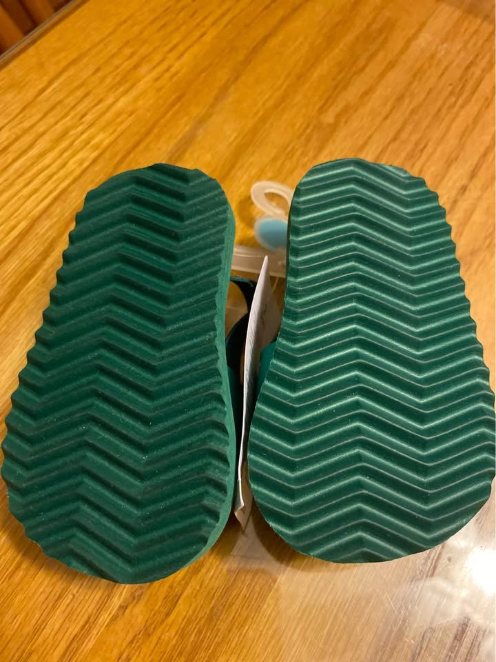 Baby Sandals size 2 (3-6months) - photo 3
