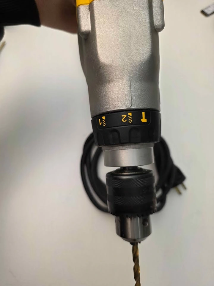 DeWalt DWD520 1/2 inch Hammer Drill - photo 5