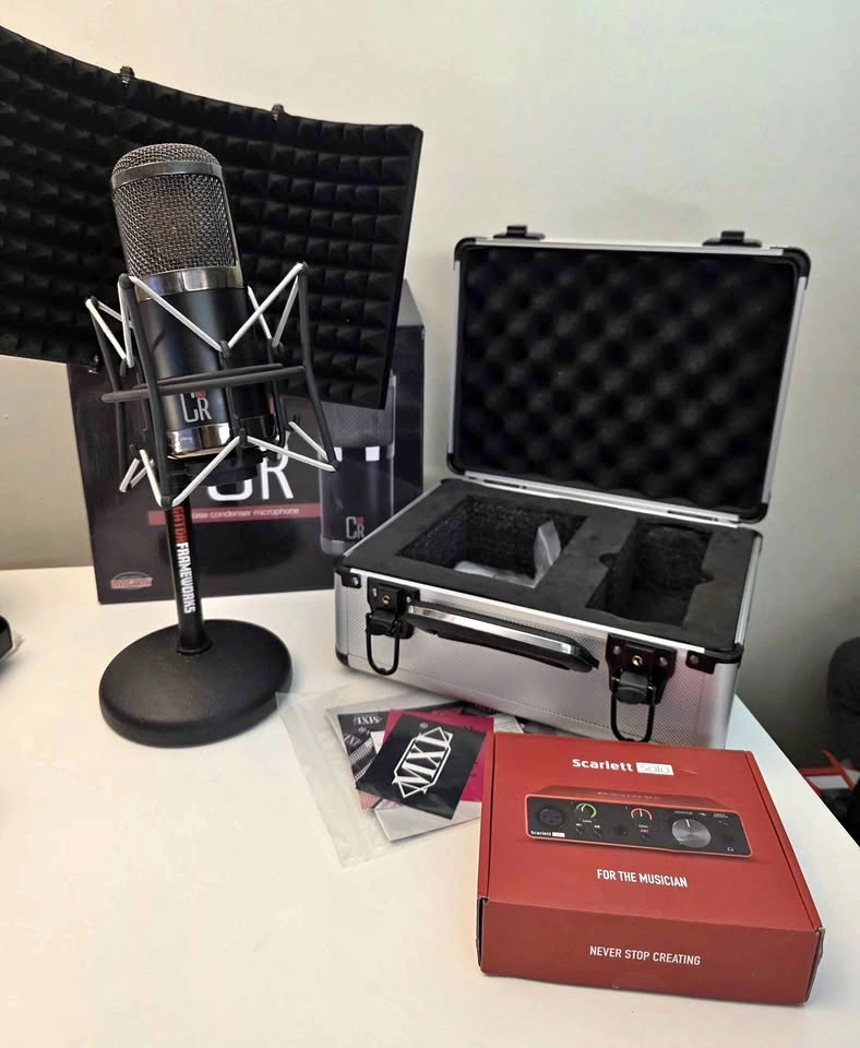 MXL CR Condenser Mic & Focusrite Scarlett Solo Studio Bundle