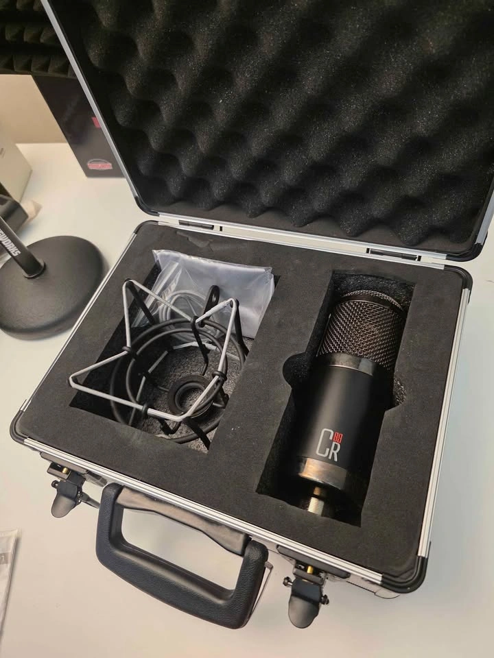 MXL CR Condenser Mic & Focusrite Scarlett Solo Studio Bundle - photo 2