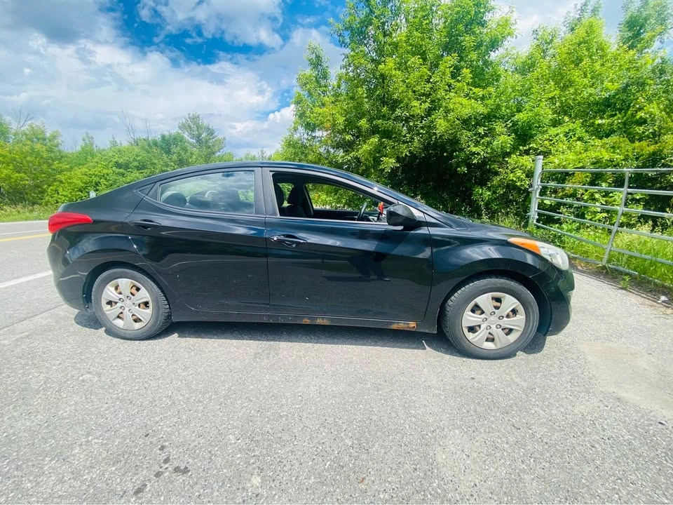 2013 Hyundai Elantra - photo 4
