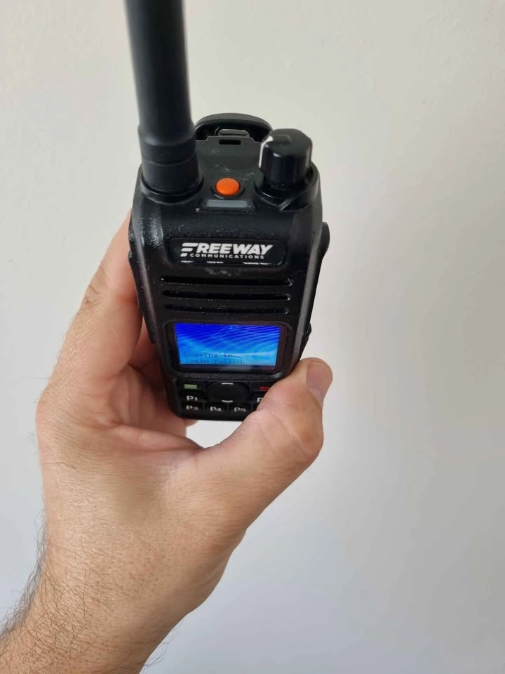 FREEWAY COMMUNICATIONS FW-682 Two-Way Radio - photo 4