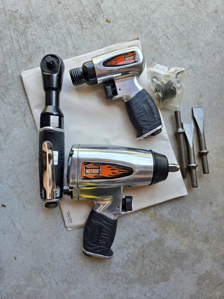 3-Piece Powerbuilt Air Tool Set (Impact, Ratchet, Air Hammer)