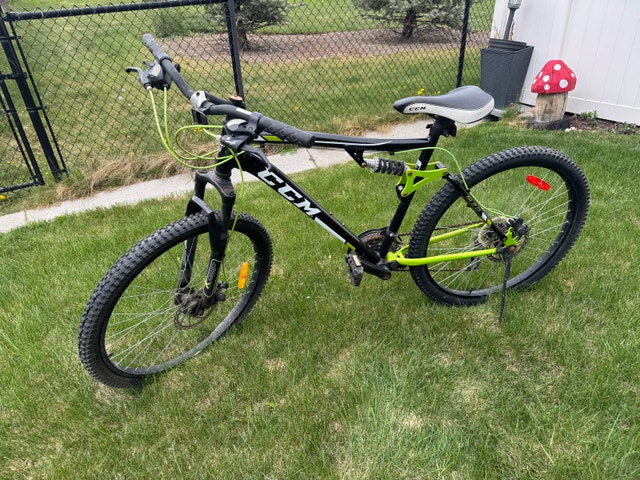 CCM SL20 Full Suspension Mountain Bike