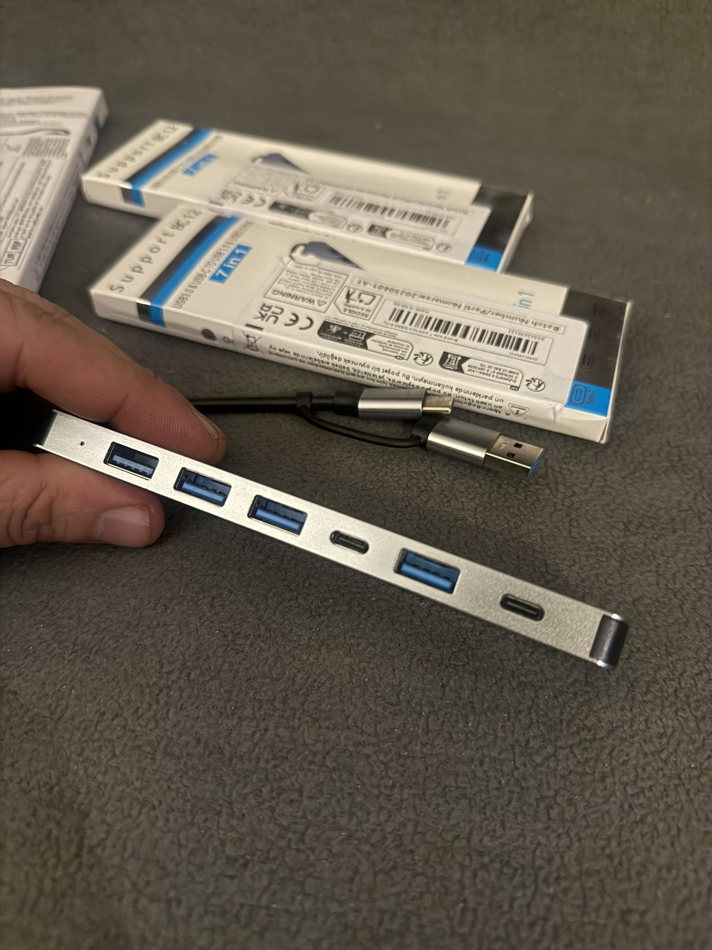 7-in-1 USB C Hub, 5V Power Mode, High-Speed Data Transfer
