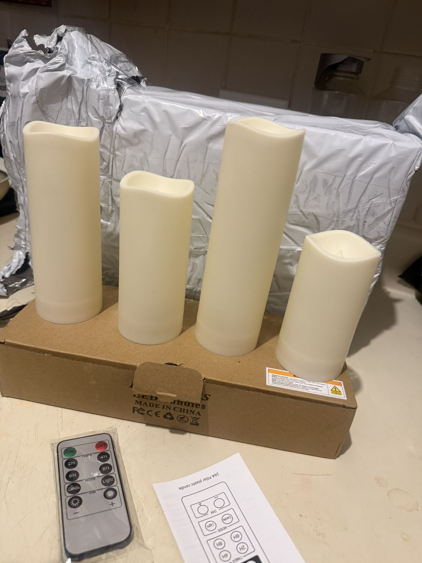 Four Vibrant LED Candle Lights with Remote Control - photo 2