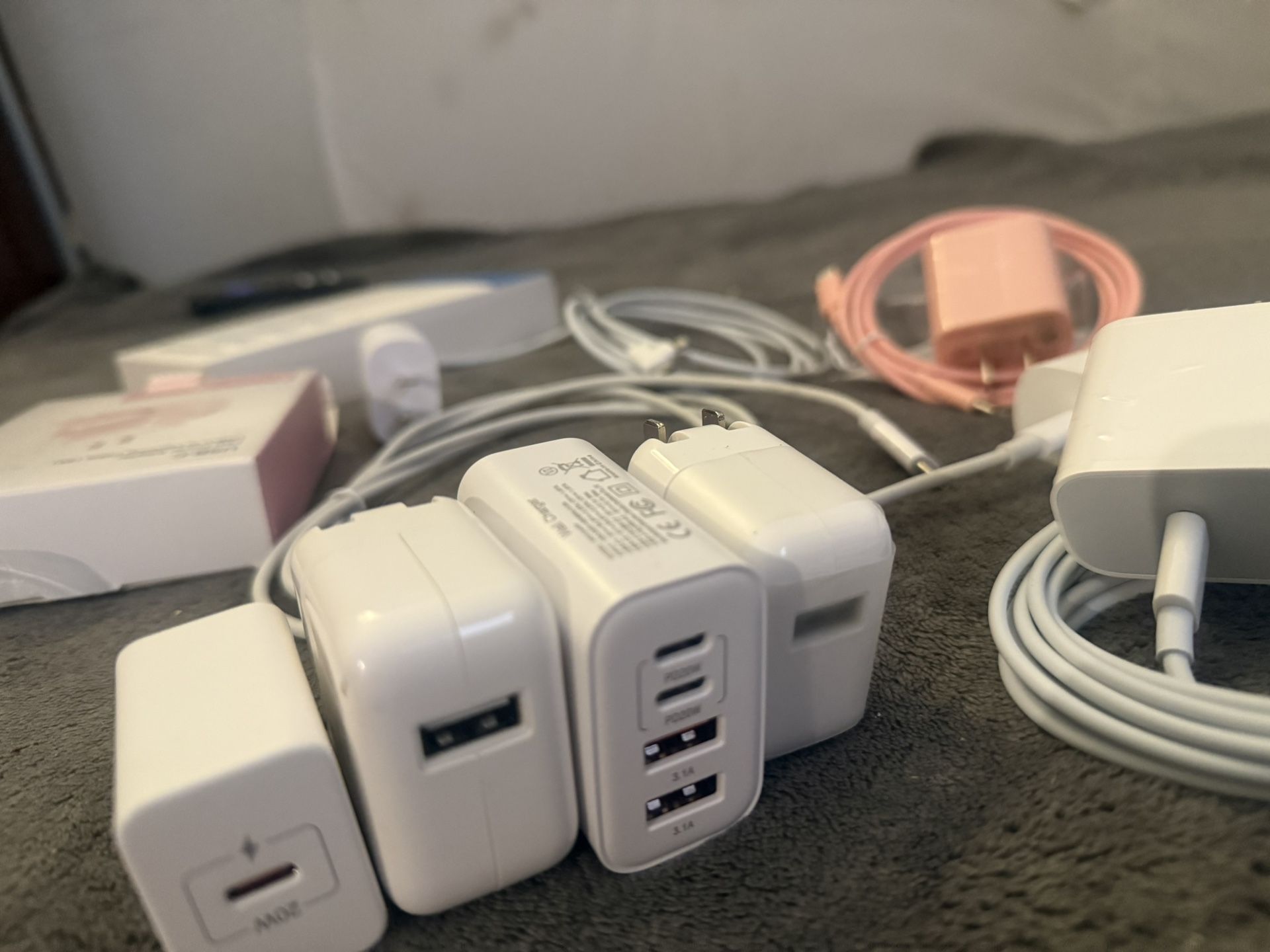 iPhone Charger Fast Charging 20W USB-C Wall Charger & 6ft Cable - photo 2