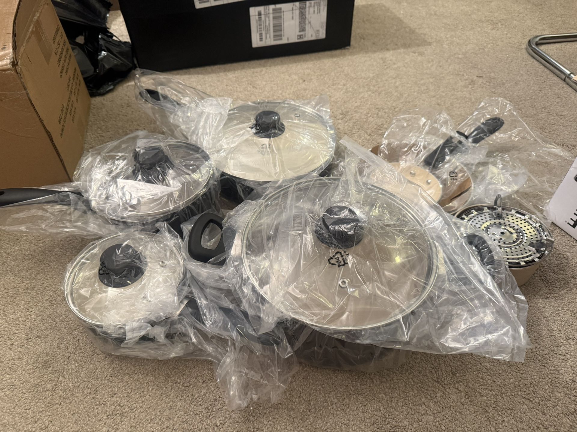 11-Piece Ceramic Non-Stick Pots and Pans Set