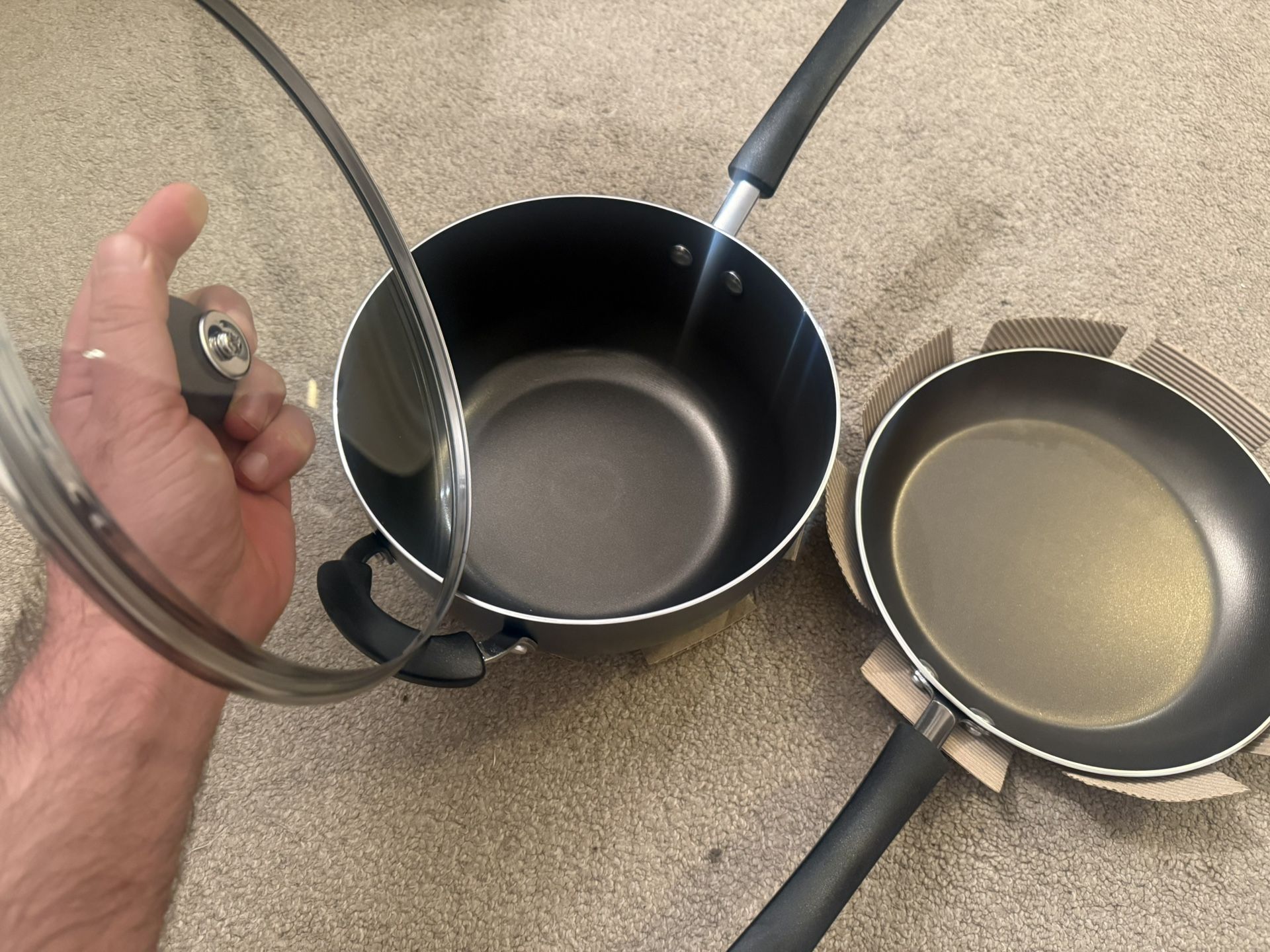 Farberware Nonstick 5Qt Saucepan and 10 inch Frying Pan - photo 3