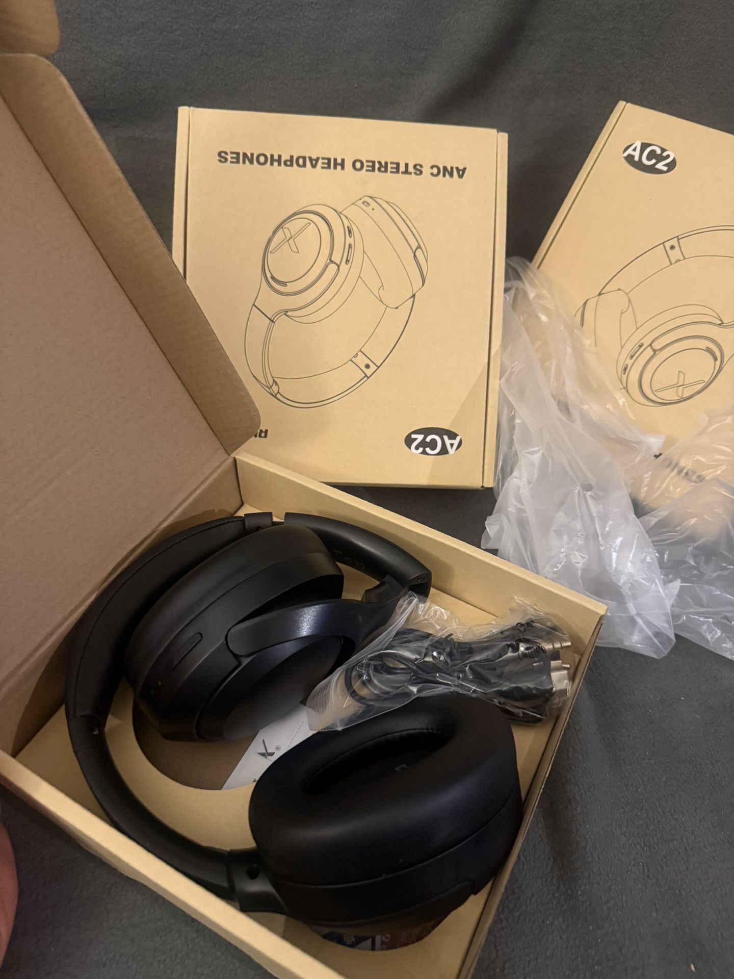 Hybrid Active Noise Cancelling Wireless Over-Ear Headphones