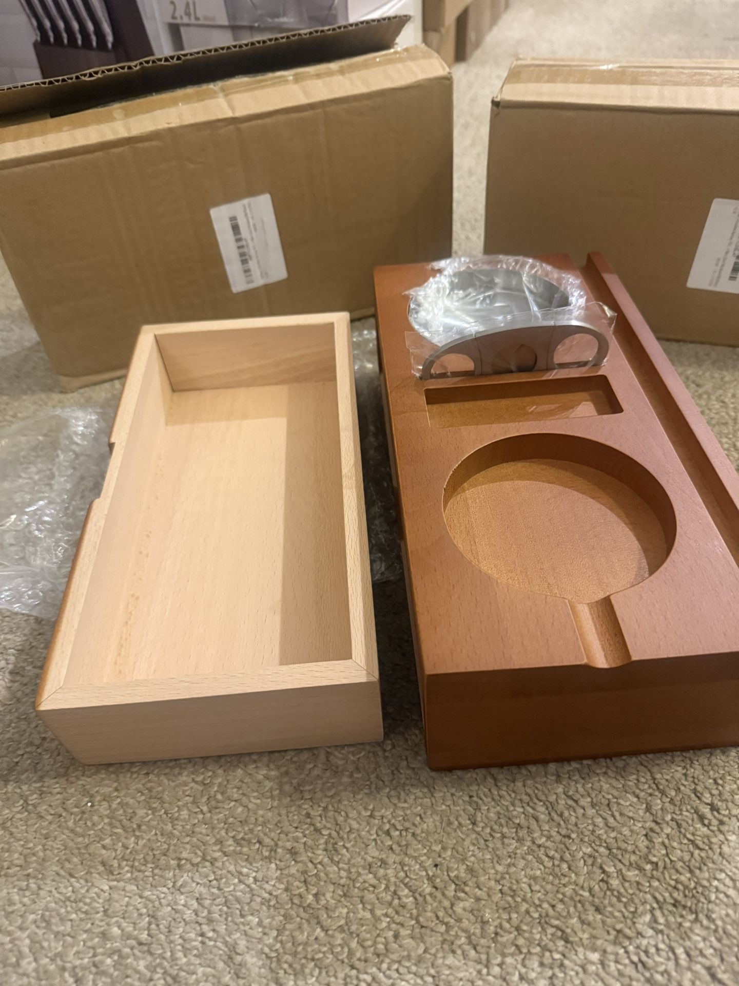 Wooden Ashtray with Cutters and Phone/Tablet Holder - photo 2