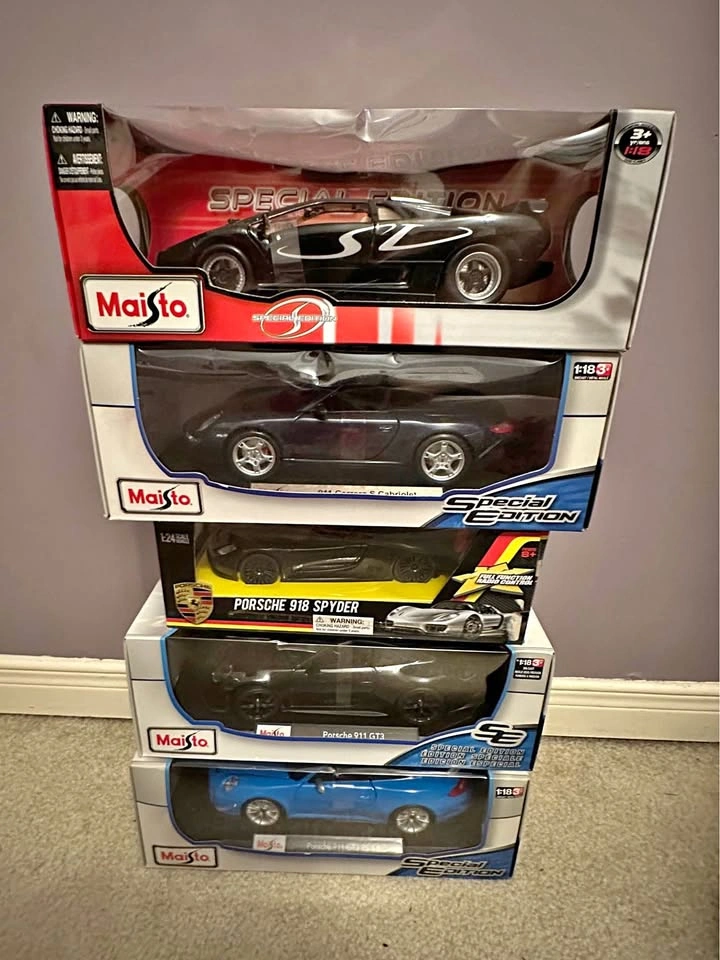 Maisto special edition die-cast cars lot