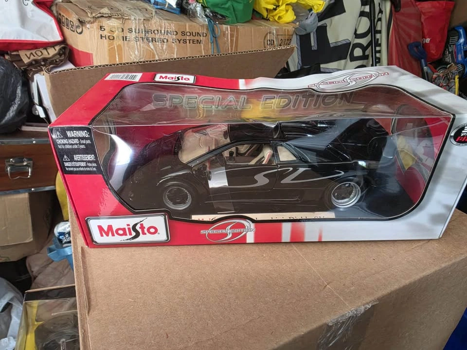 Maisto special edition die-cast cars lot - photo 5