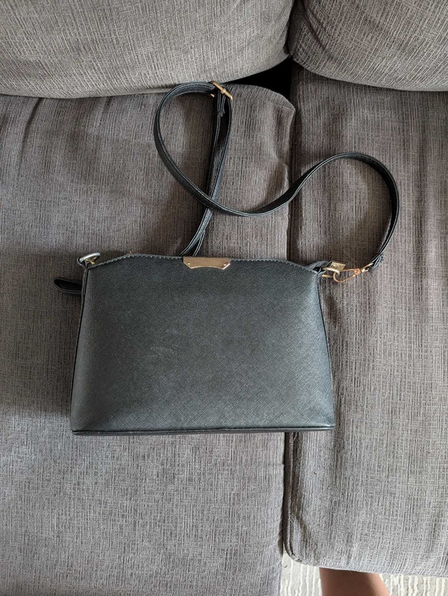 Black Crossbody Handbag - photo 2