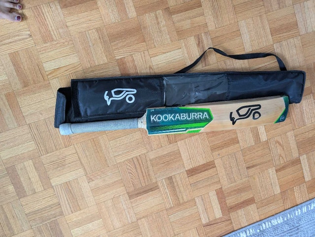 Kookaburra Cricket Set