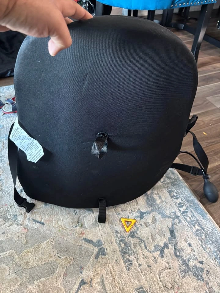 EmbraceAIR Plus black lumbar support cushion - photo 2