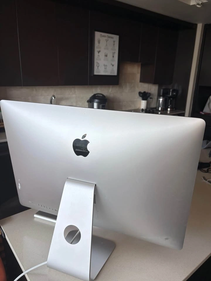 27 inch Apple iMac 2011 - photo 3
