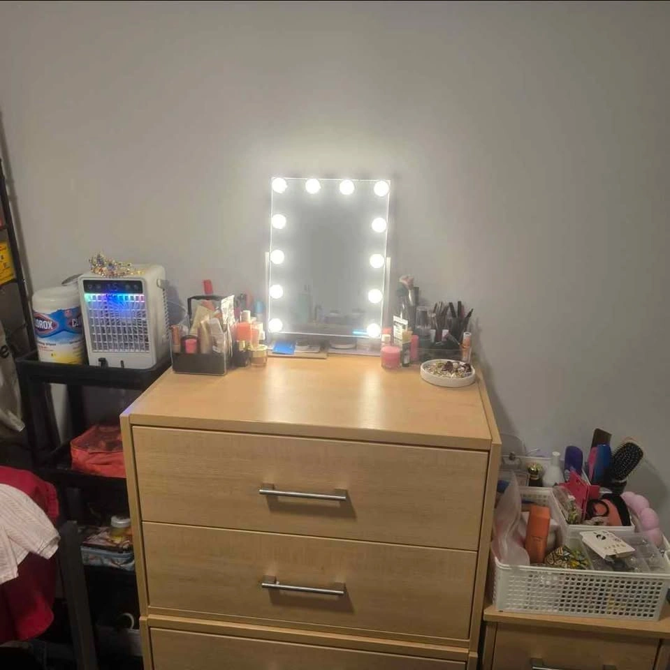 Makeup Mirror with Lights - photo 2
