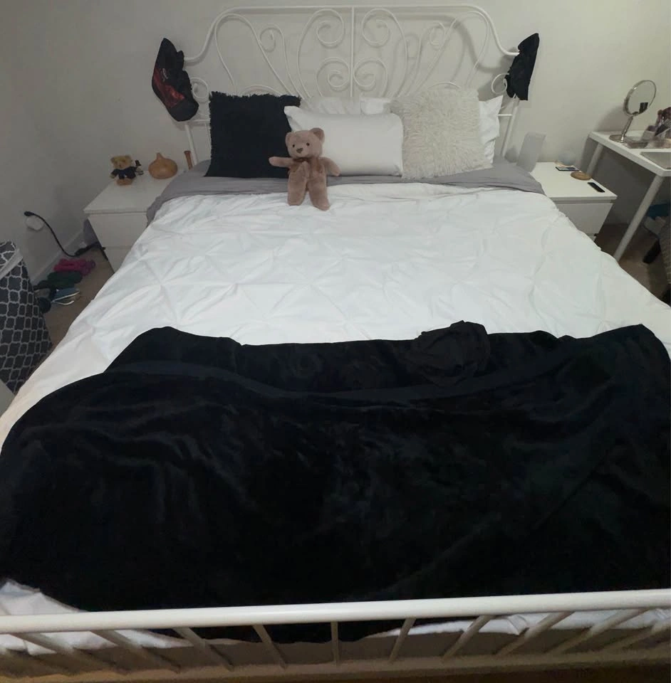 IKEA LEIRVIK White Metal Bed Frame + King Size Mattress - photo 2