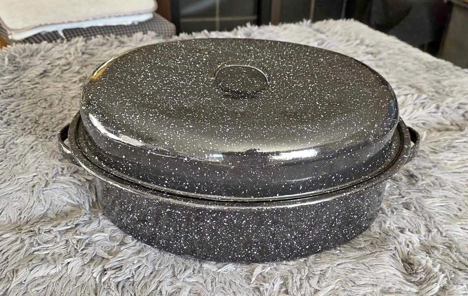 15" oval roaster and tray
