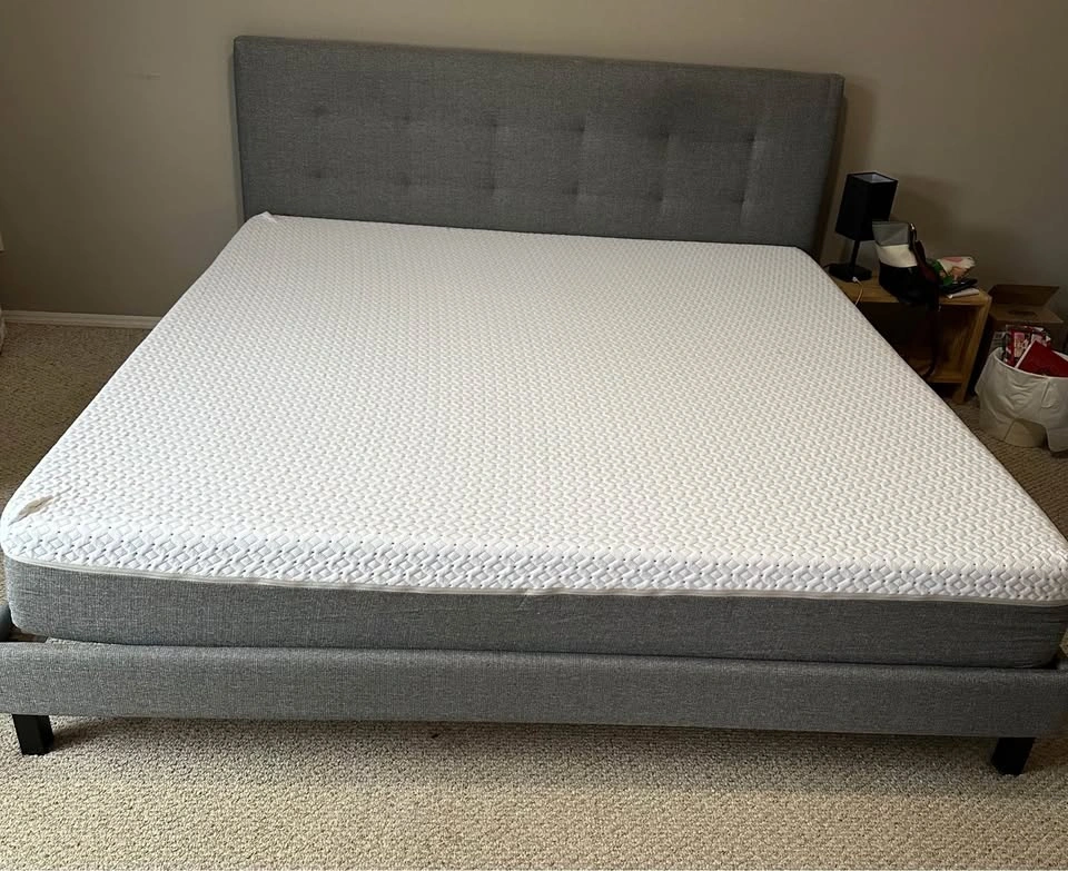 King size Endy mattress and heather grey bed frame - photo 2