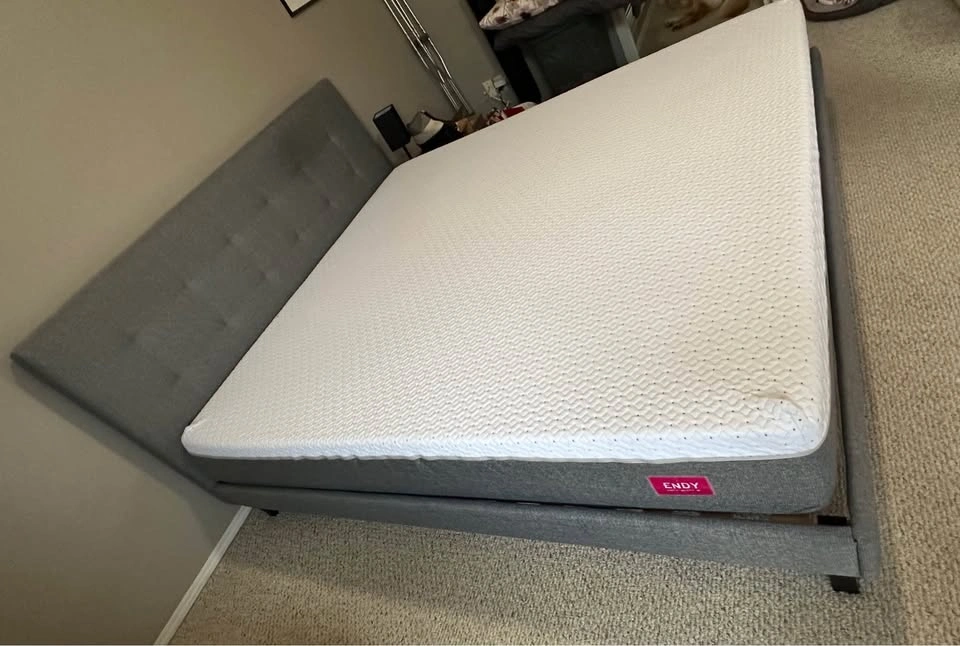 King size Endy mattress and heather grey bed frame - photo 3