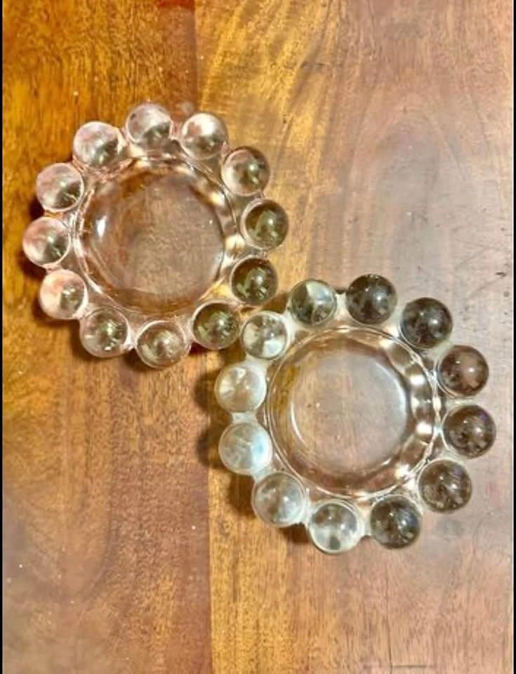 2 Boopie Ashtrays (pink and clear)