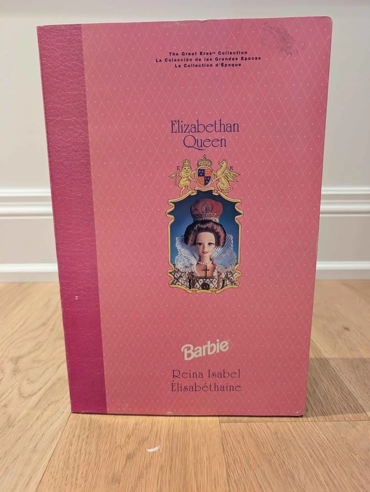Barbie Elizabethan Queen - photo 3