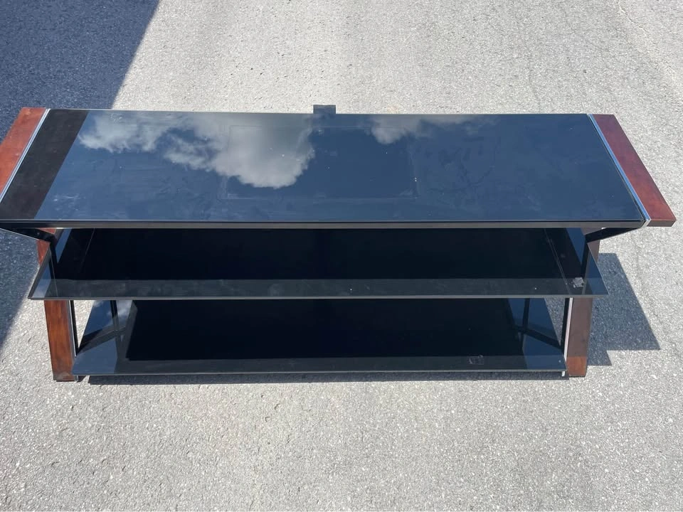 MERLOT 60” TV STAND Delivery Available - photo 3