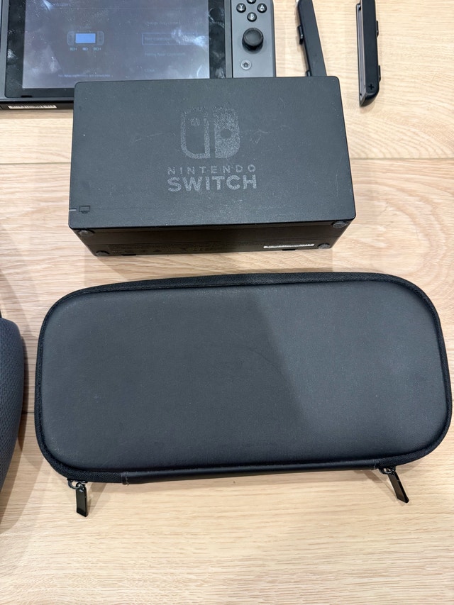 Nintendo Switch bundle w/ Ring fit - photo 3