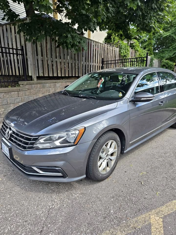 Volkswagen Passat 2017 No Dent No Accidents Clean Carfax