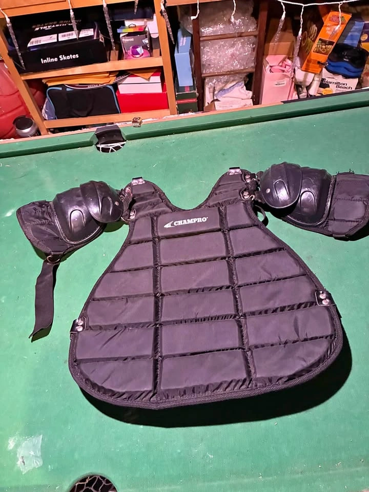 Champro umpire Chest Protector