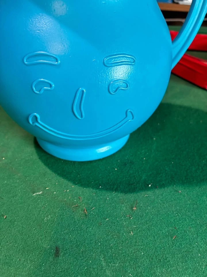 2 quarts kool-aid pitcher - photo 2