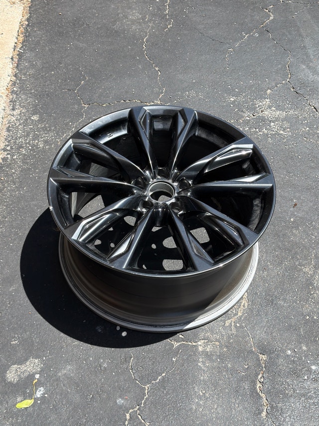Single OEM Lexus Rim 19” - photo 4
