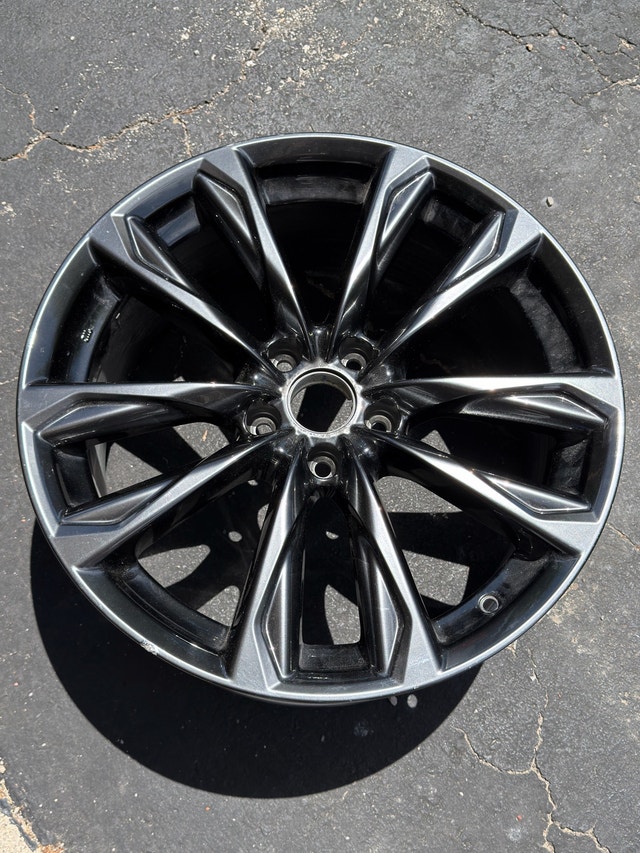 Single OEM Lexus Rim 19” - photo 5