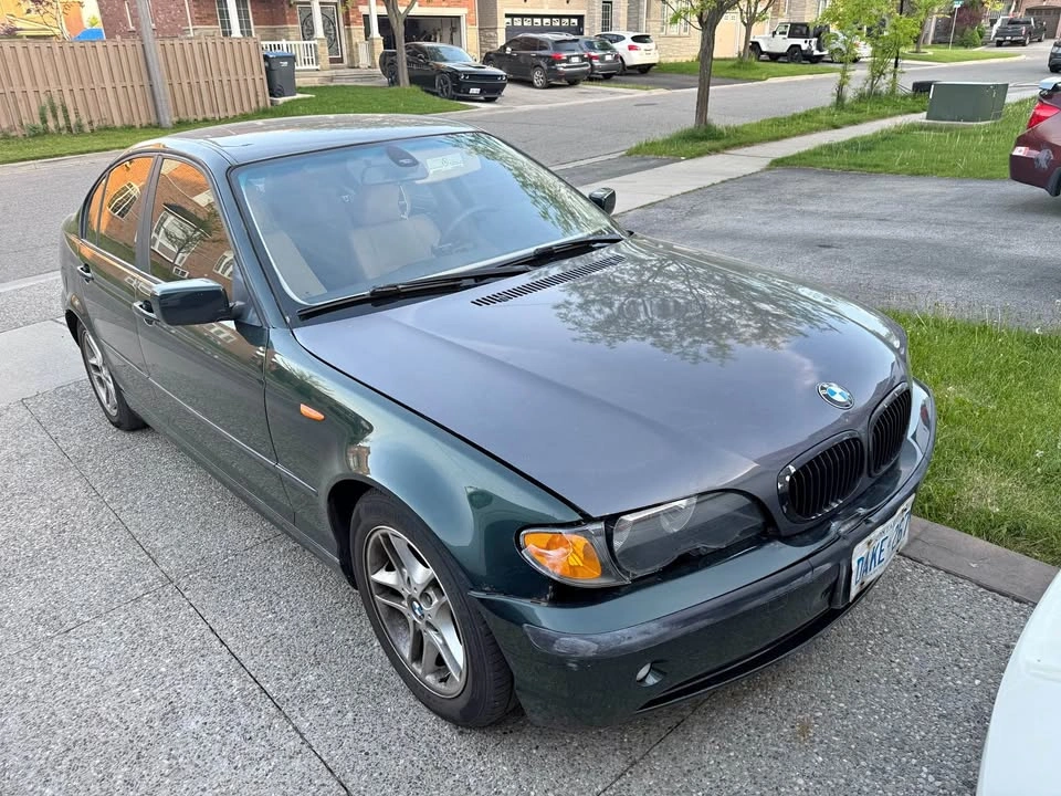 BMW 3 Series E46 Sedan/ SWAP w/ Manual