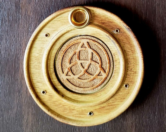 Round Wood Incense Holder