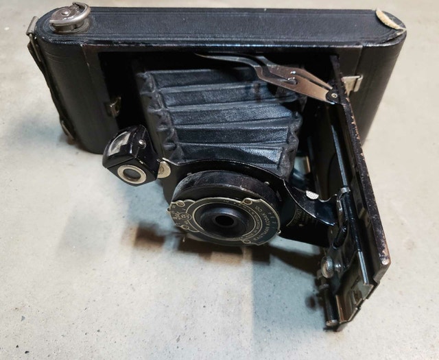 Antique Camera NO 1-A Pocket Kodak